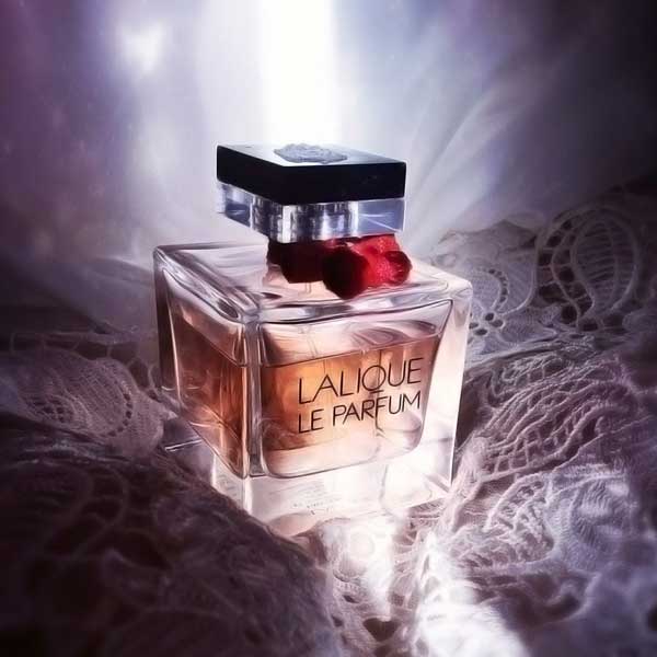 قیمت و خرید عطر ادکلن لالیک له پرفیوم قرمز