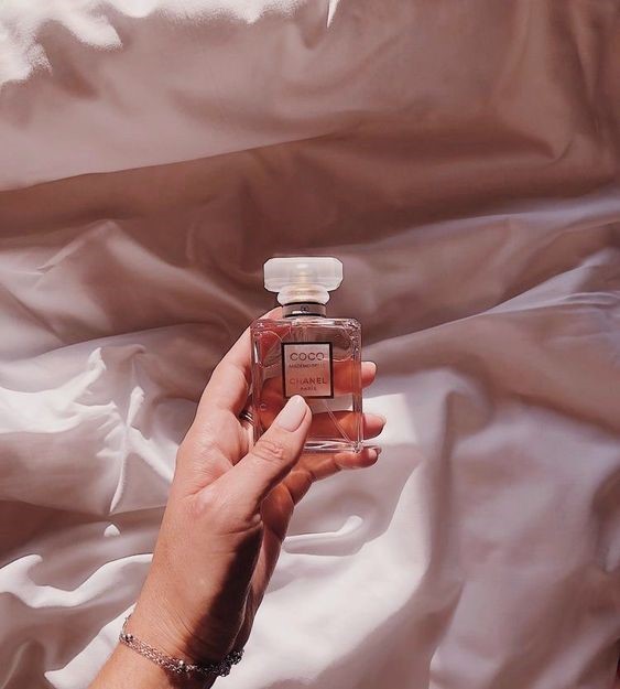 عطر ادکلن شنل کوکو مادمازل کوکو شانل اورجینال.jpg