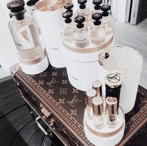 ورود به صنعت عطر و ادکلن برند لویی ویتون Louis Vuitton.jpg